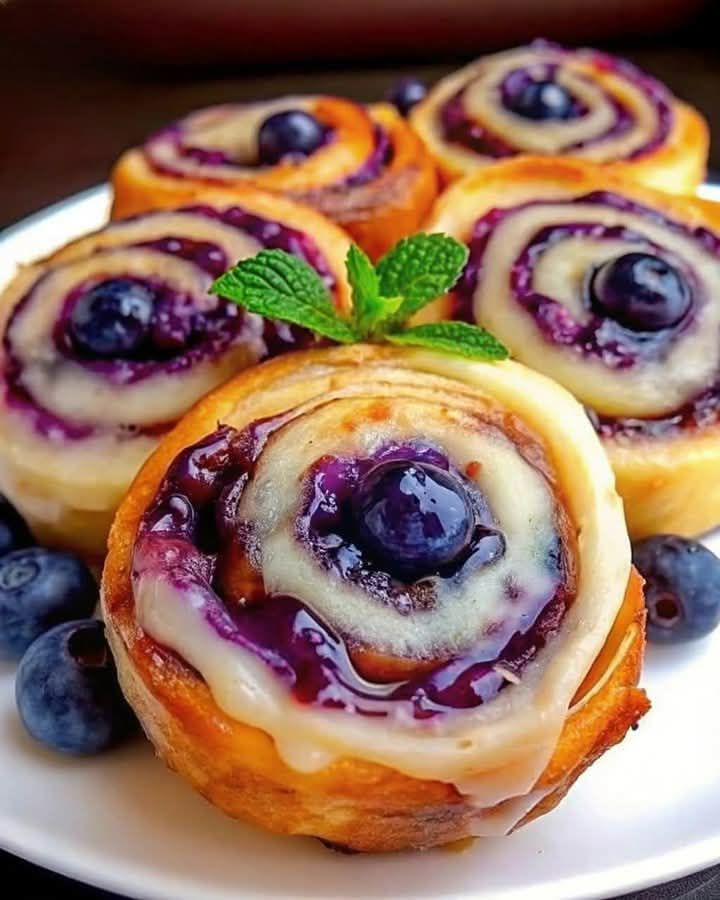 Blueberry Cheesecake Rolls