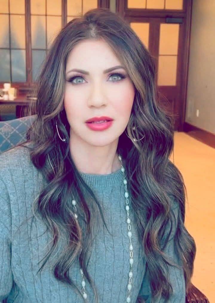 I need 5000 yes for my real fans Kristi noem